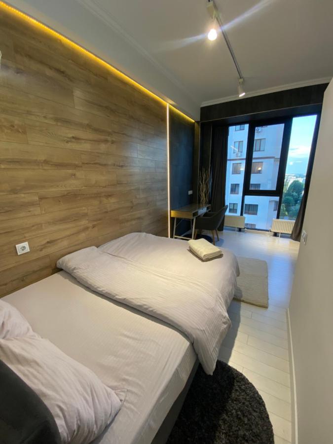 New Double Room Luxury Apartment In The Center Chişinău Esterno foto