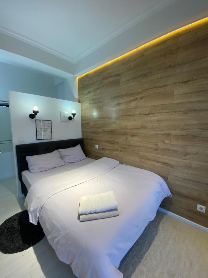 New Double Room Luxury Apartment In The Center Chişinău Esterno foto