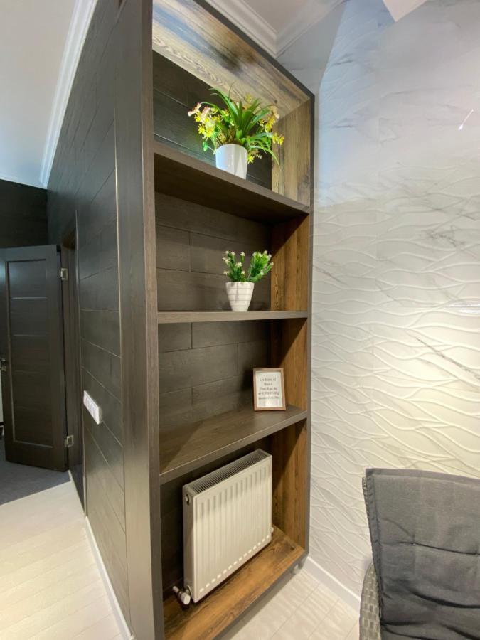 New Double Room Luxury Apartment In The Center Chişinău Esterno foto