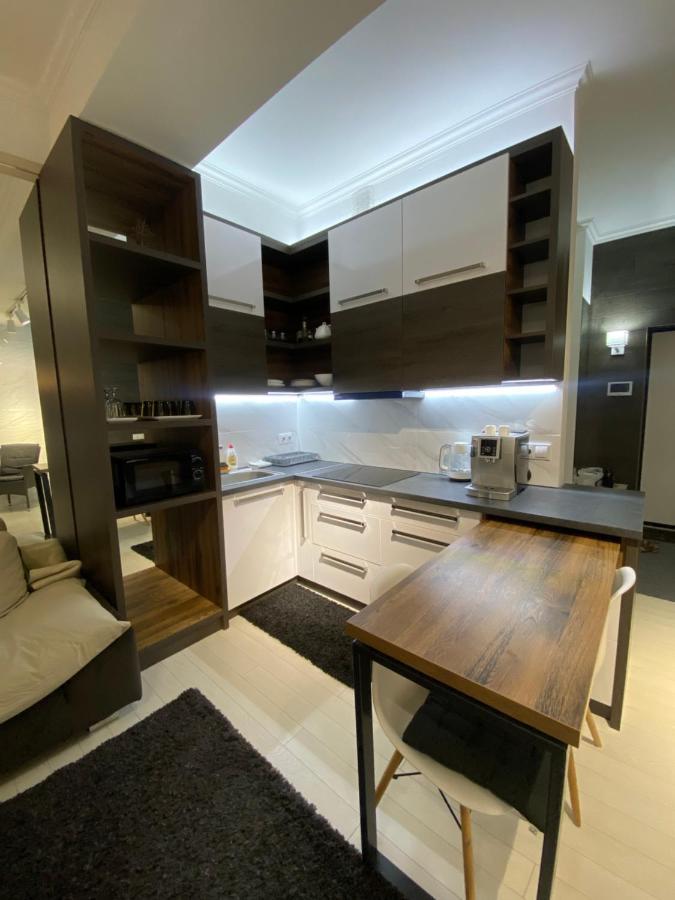 New Double Room Luxury Apartment In The Center Chişinău Esterno foto